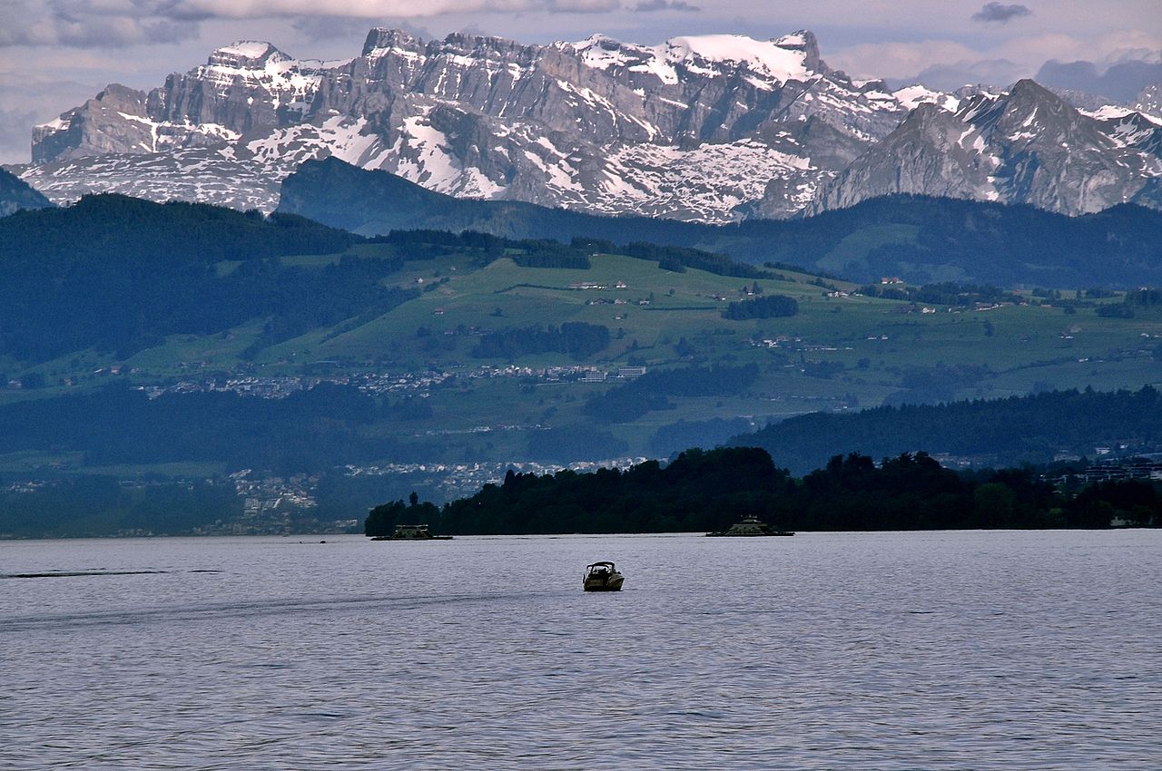 Lake Zurich (from wikimedia)