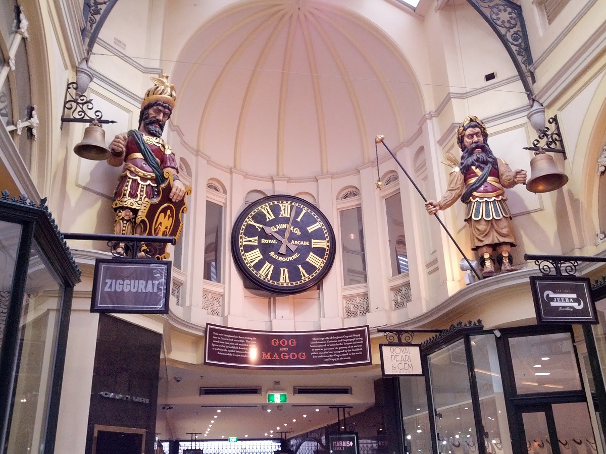 Famous statues of Gog and Magog in The Royal Arcade
