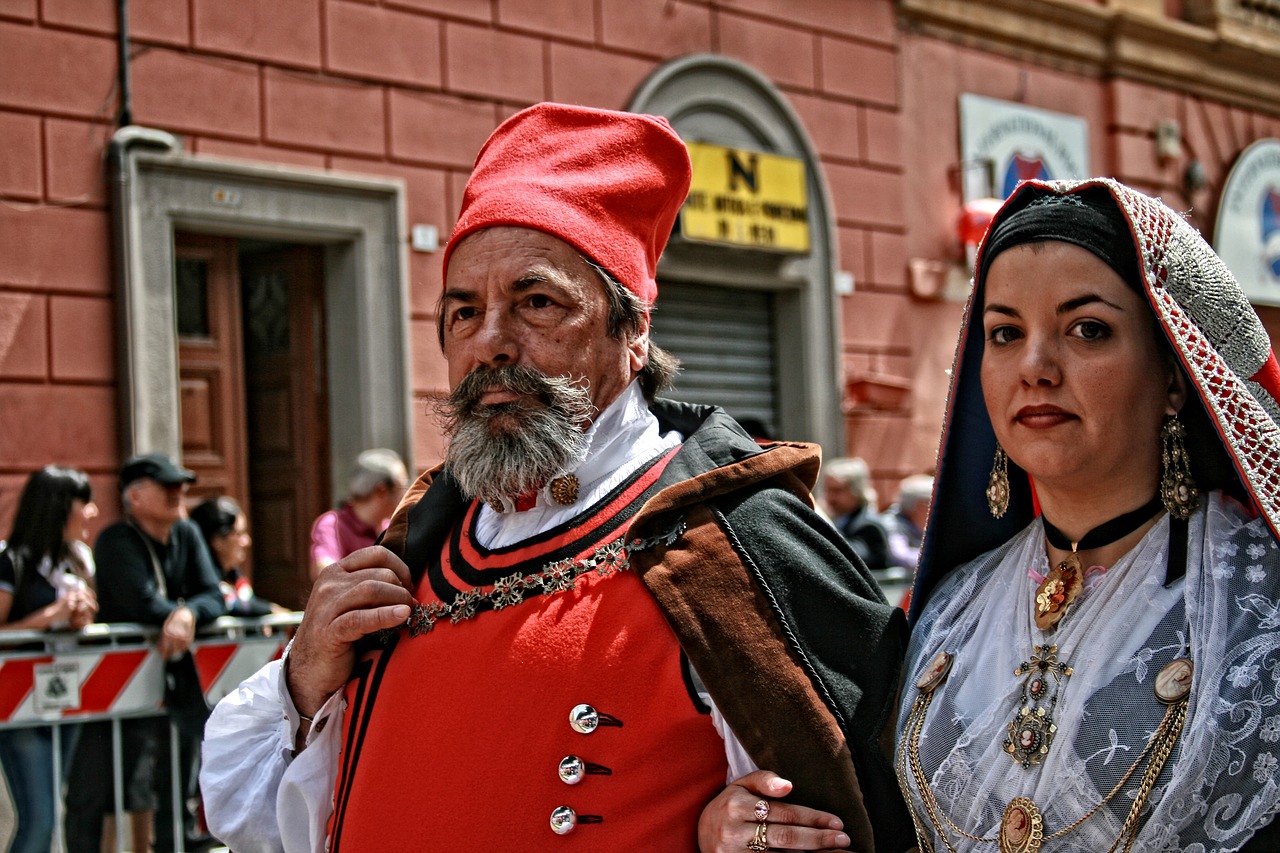 Traditional Sardinian Garb (img from Pixabay) 