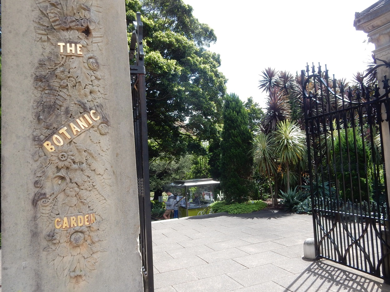 Entrance into the Botanic Garden