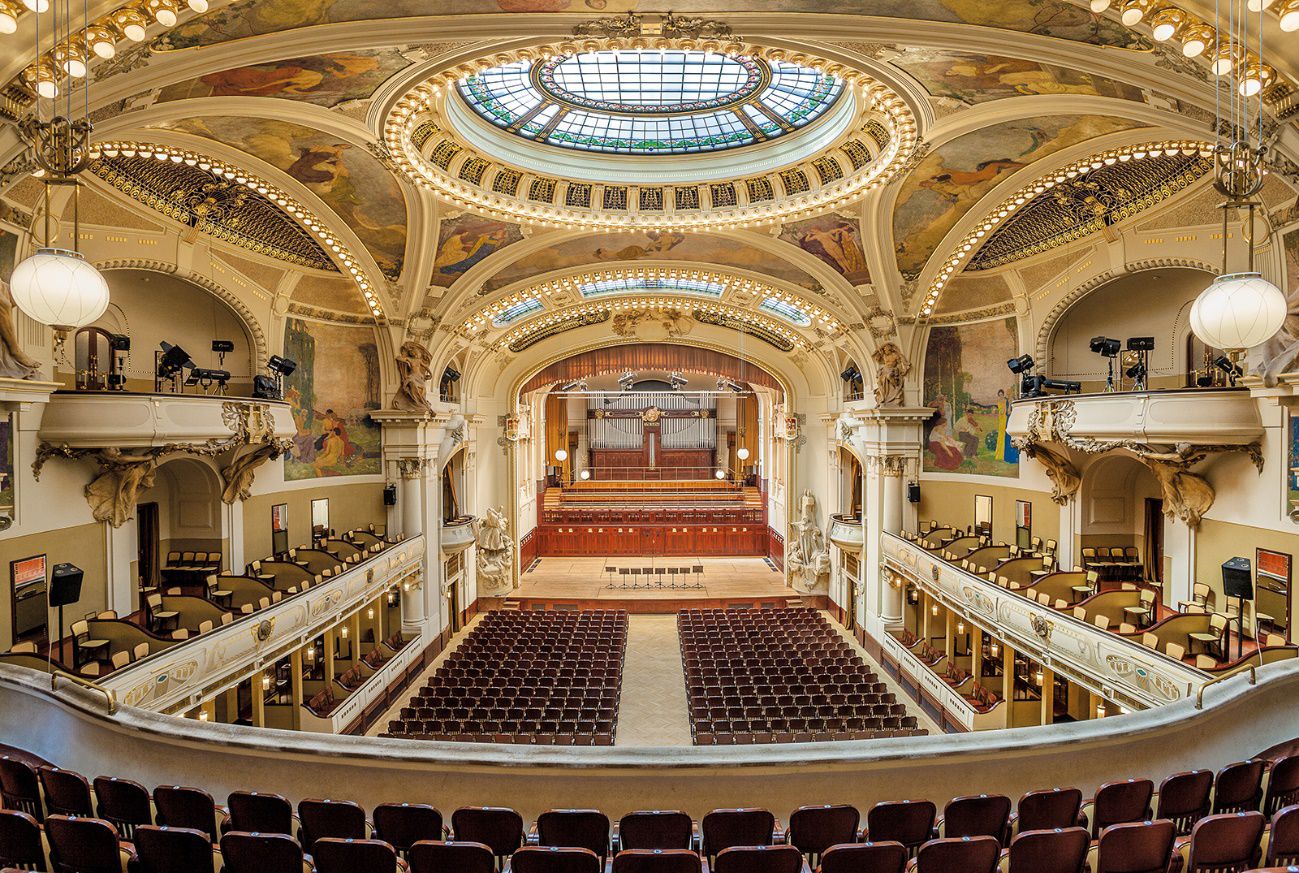 Classical orchestra performance in Prague